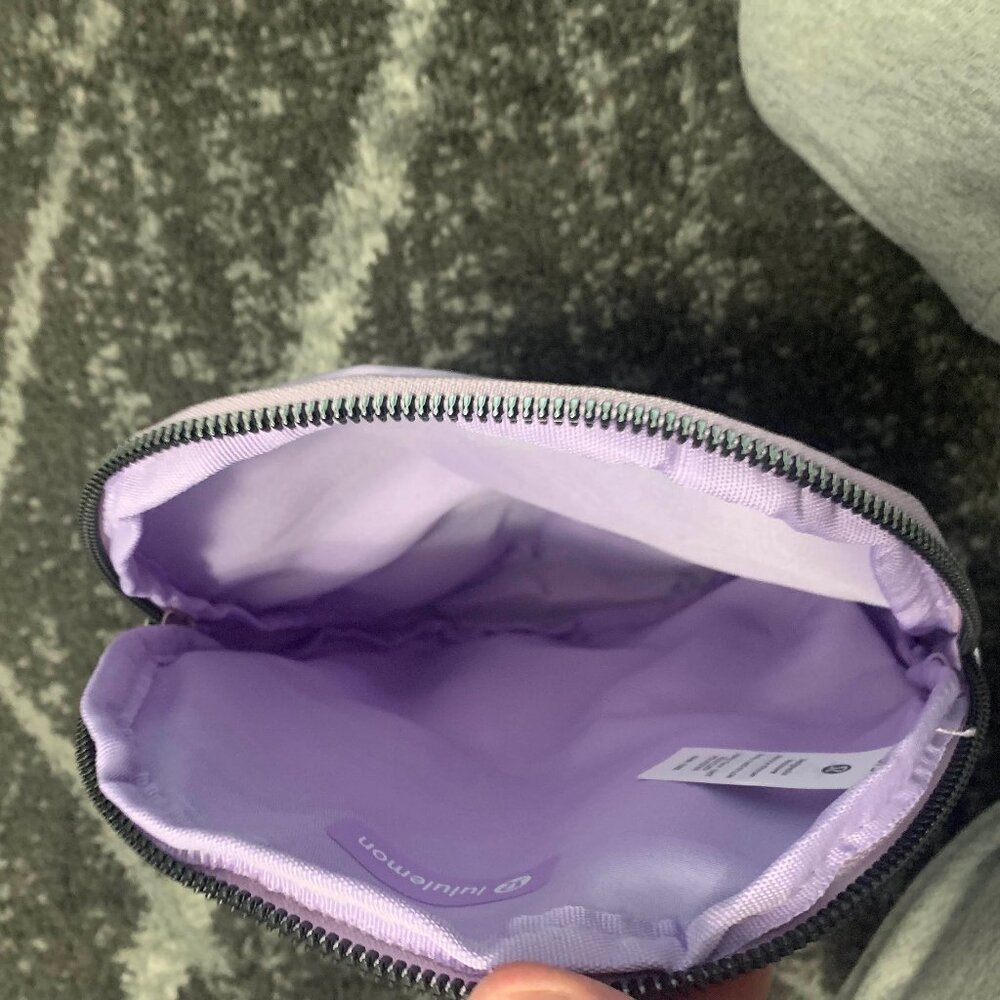 Lululemon Festival Bag 2L - Picture 4 of 4